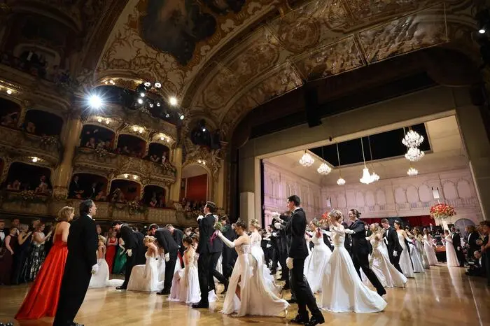 Rumba, Tango, Swing und Walzer: Das Choreografen-Duo Patricia Stieder-Zebedin und Wolfgang Nicoletti haben sich einiges einfallen lassen
