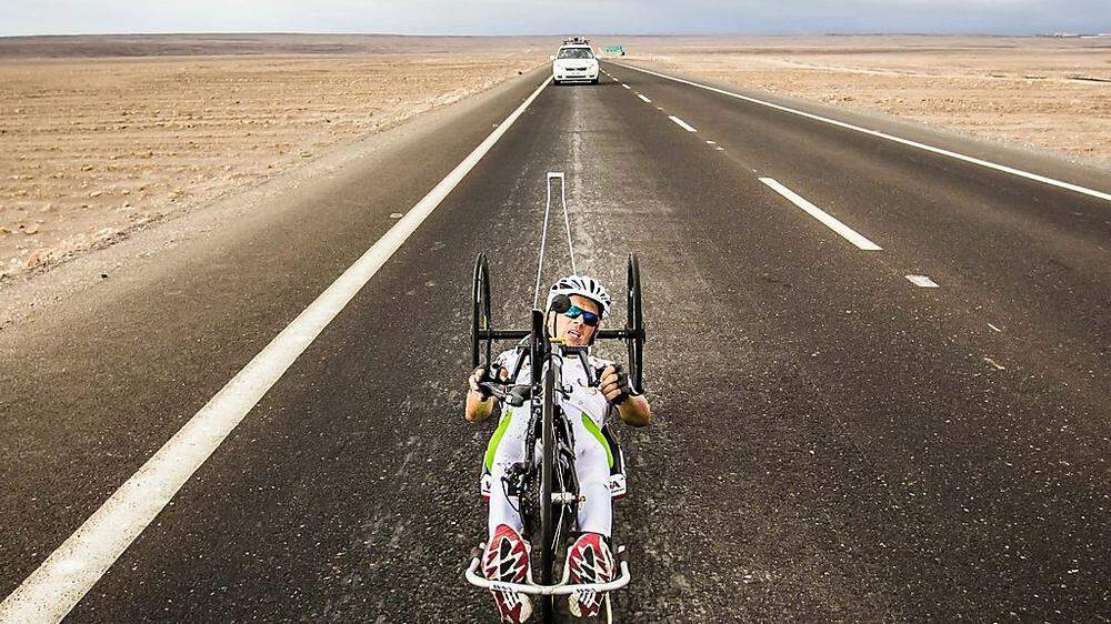 Abenteuerlich: Der Grafendorfer Manfred Putz durchquerte mit seinem Handbike die Atacamawüste