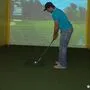 Sujetfoto einer Indoor-Golfanlage