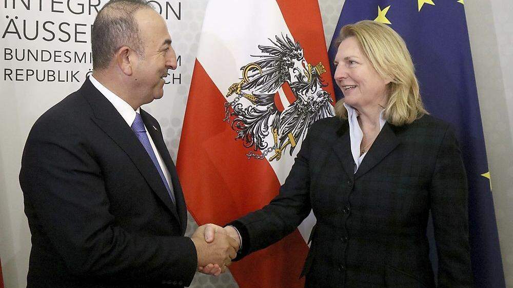 Der türkische Außenminister Cavusoglu bei Außenministerin Kneissl  