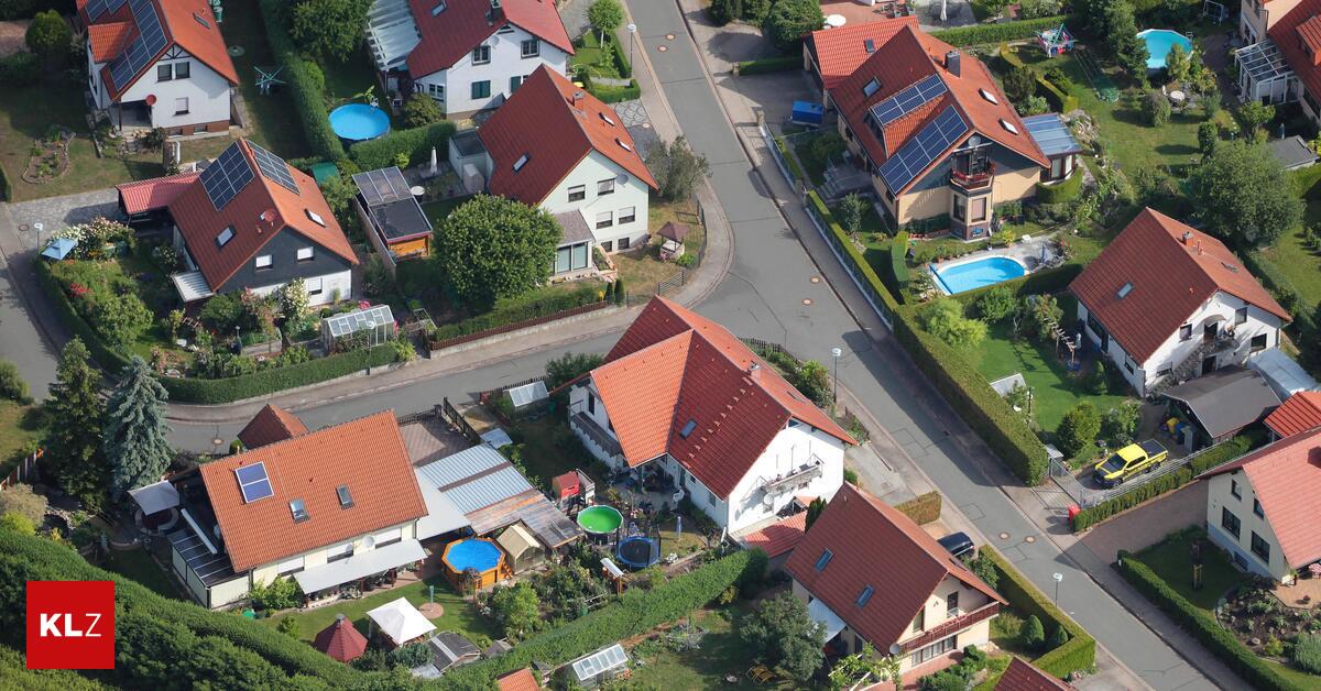 Pro-und-Kontra-Soll-man-das-Bef-llen-von-privaten-Pools-verbieten-