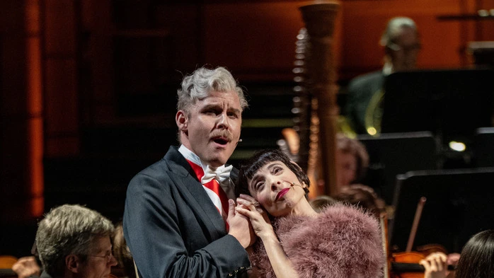 Matthias Koziorowski und Ruth Brauer-Kvam in „Marinka“