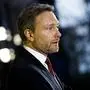 ABD0088_20200205 - BERLIN - DEUTSCHLAND: 05.02.2020, Berlin: Christian Lindner, Parteivorsitzender der FDP und Fraktionsvorsitzender im Bundestag, gibt ein Statement zu der Wahl seines Parteikollegen Thomas Kemmerich, Fraktions- und Landesvorsitzender der FDP, zum Ministerpräsidenten des Bundeslandes Thüringen ab. Gut dreieinhalb Monate nach der Landtagswahl ist völlig überraschend und mit Stimmen der AfD der FDP-Politiker Thomas Kemmerich zum Ministerpräsidenten von Thüringen gewählt worden. Foto: Carsten Koall/dpa +++ dpa-Bildfunk +++. - FOTO: APA/dpa/Carsten Koall