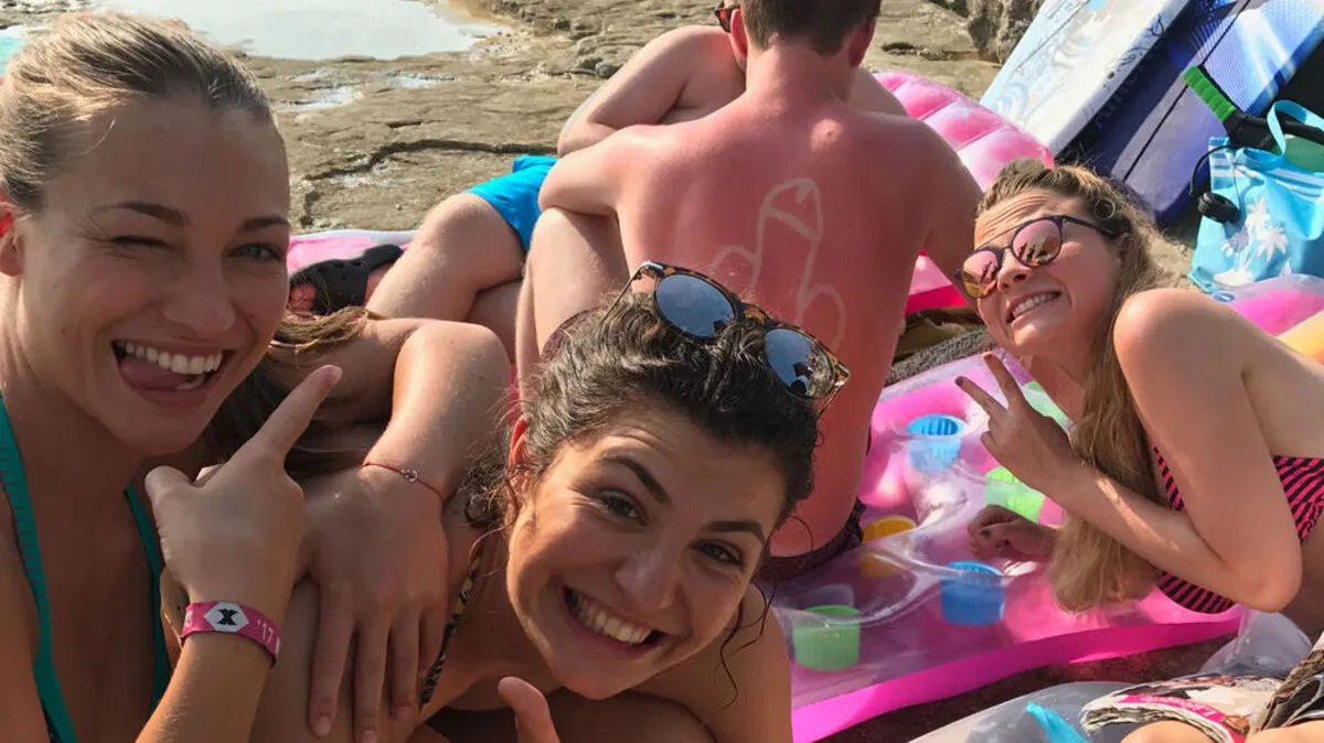 Jessica (Antonia Moretti), Julia (Elisabeth Wabitsch), Lexi (Alexandra Schmidt) (v.l.n.r.)