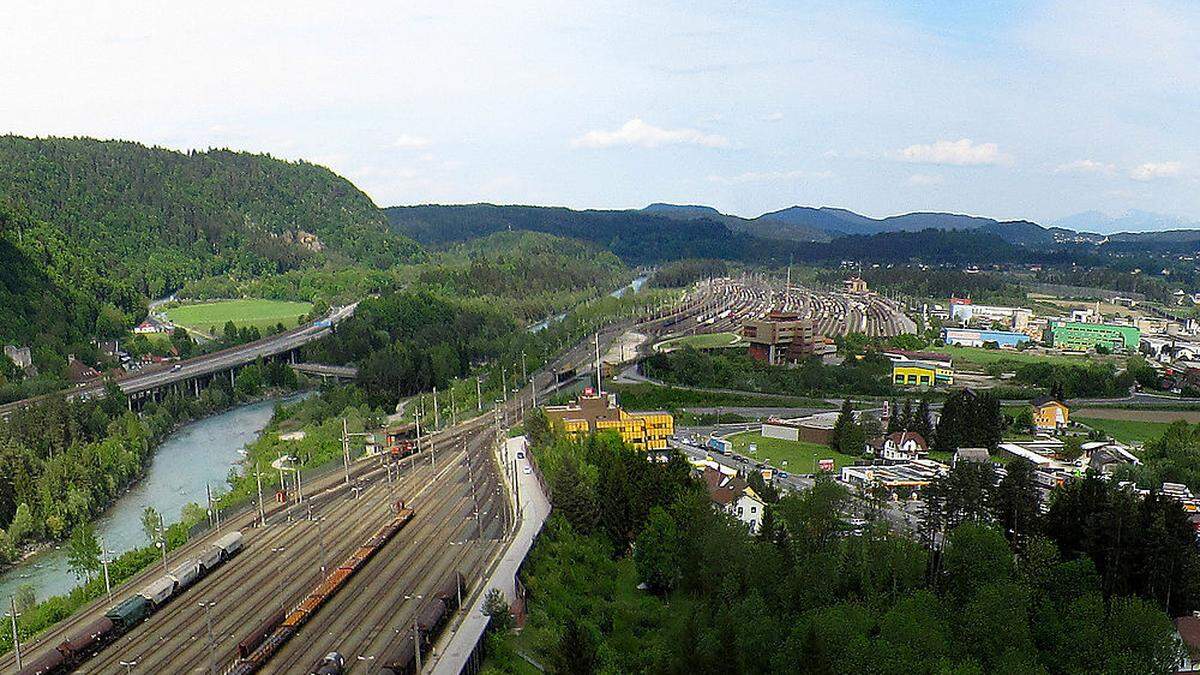 Verschiebebahnhof, Autobahnanschluss und Flächen der Stadt Villach sollen Drehscheibe werden