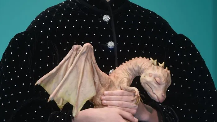 Drache ist süß.
