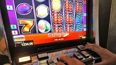Höchstens 465 Glücksspiel- automaten wird es künftig in Kärnten geben. Bisher waren es 790 