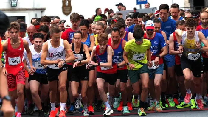 Rund 1000 Läuferinnen und Läufer waren am Freitag beim sechsten CityRun in Weiz am Start. 