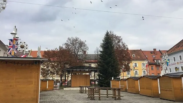 Hütten am Judenburger Hauptplatz stehen bereits