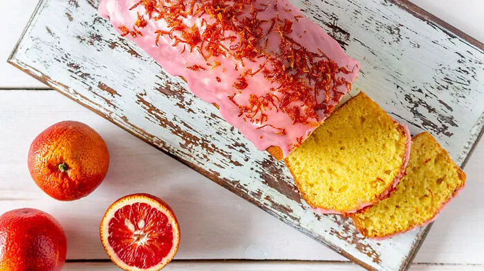 Selbstgemachter Orangenkuchen sorgt für die bunte Frische zur rechten Zeit.