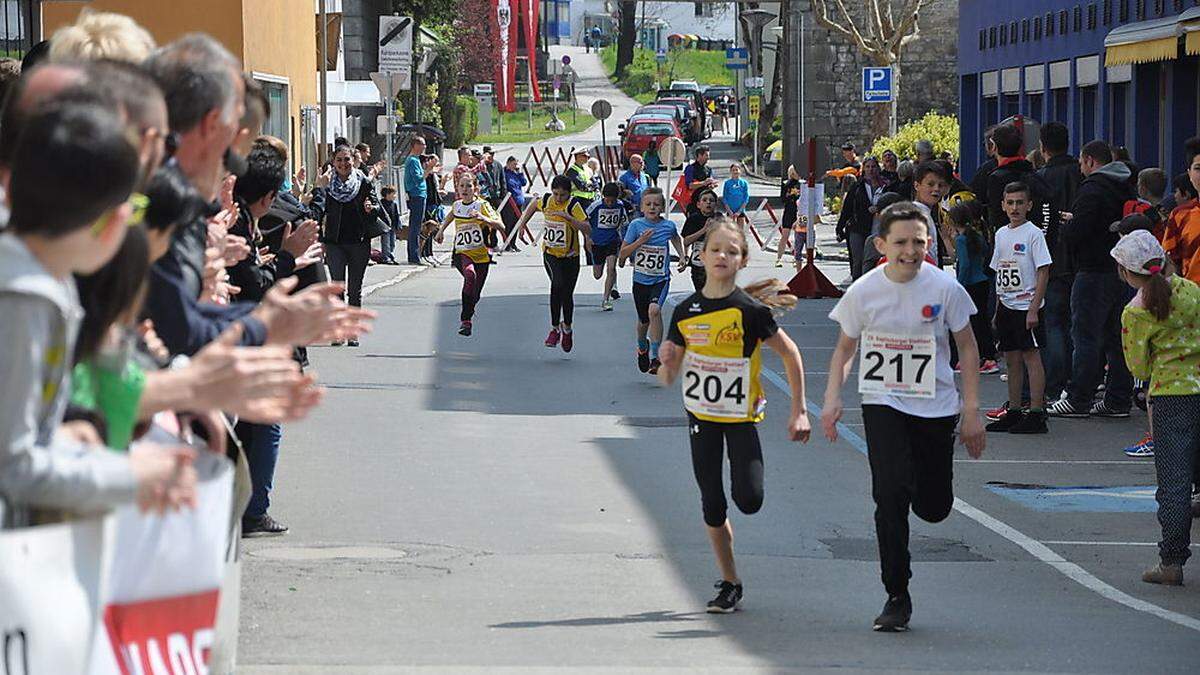 Die Kinder waren beim Stadtlauf besonders stark vertreten