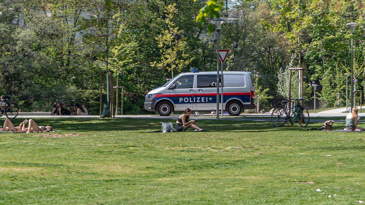 Nach den Tätern vom Augarten wird gefahndet