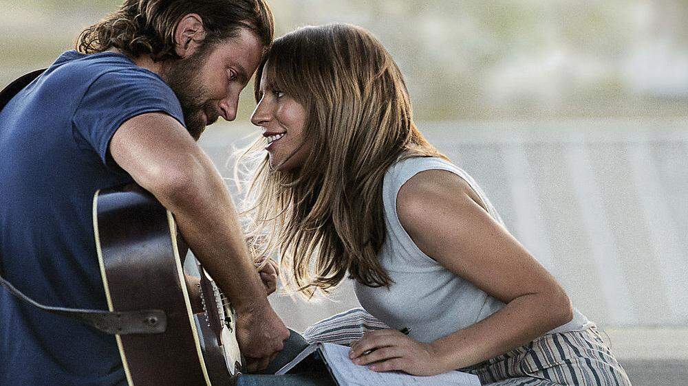  Lady Gaga und Bradley Cooper in &quot;A Star is Born&quot; 