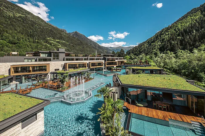 Die Quellenhof See Lodge in St. Martin in Passeier ist ein Adults-only-Hotel und wurde mit 99 Punkten bewertet.
