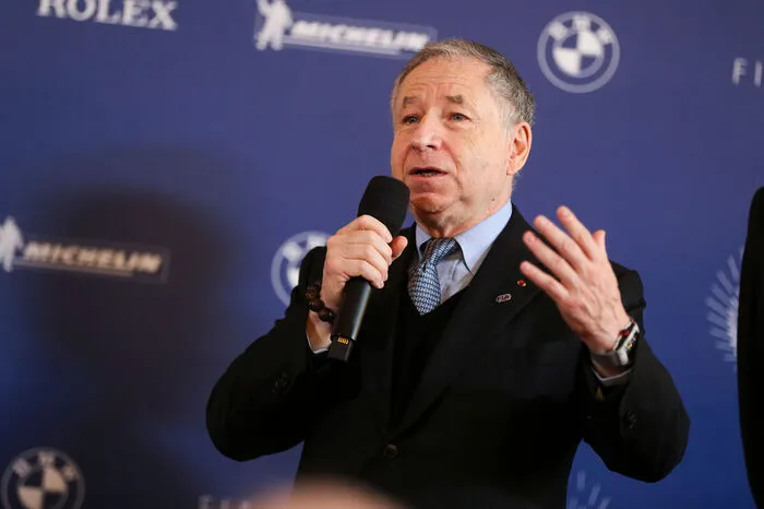Jean Todt (Präsident des Motorsportweltverbands FIA): "Ich war sehr überrascht so wie jeder, aber Nico hat über das gesamte Jahr bewiesen, dass er ungeheuer mutig ist. Ich denke, er hat fünf oder sechs der härtesten Runden seines Lebens im letzten Rennen der Weltmeisterschaft absolviert... Ich bin sehr stolz auf Nico, er ist ein wahrer Champion."  
