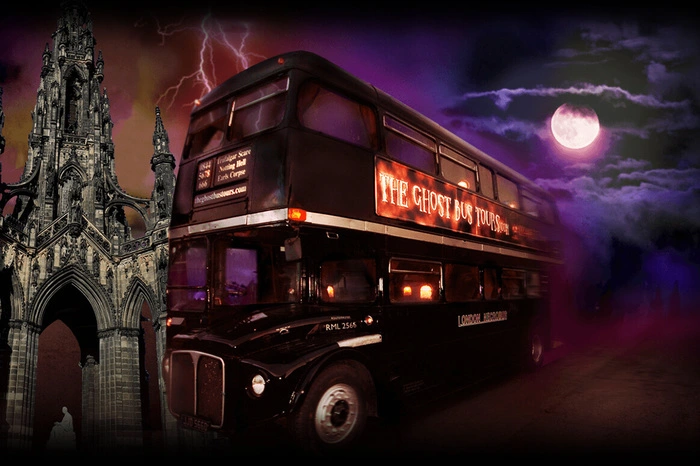 Empfehlenswert wären etwa die Sandemans NewEurope Free Tour oder ein Spaziergang auf den Spuren von Harry Potter auf dem Potter Trail (denn Edinburgh ist der Ort, an dem JK Rowling den Zauberhelden erschuf) sowie die Ghost Tour: Denn wenn es um Leichenfledderer, Kobolde und sonstiges gruseliges Treiben geht, hat die Stadt einiges zu bieten.