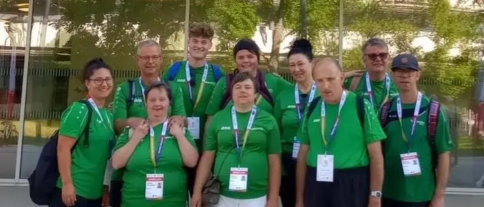 Die sechs Sportlerinnen und Sportler wurden von vier Begleitpersonen unterstützt