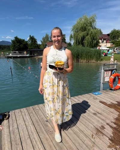 Die Pommes von Chiara Strauss vom Panoramabeach in Drobollach zählen für viele zu den besten im Süden Österreichs.
