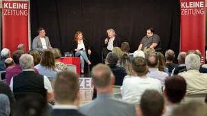 Rund 70 Besucher verfolgten die Diskussion live im kleinen Kulturhaussaal – jetzt gibt's die Debatte ungekürzt zum Nachhören