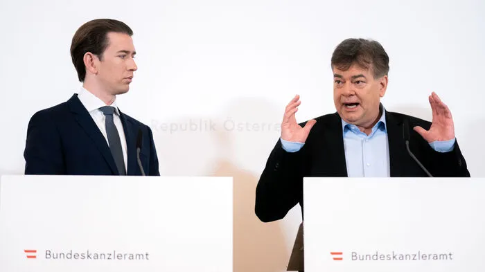 "Unser Zugang ist: koste es, was es wolle, um Arbeitsplätze zu sichern." - Bundeskanzler Sebastian Kurz (ÖVP) verkündet ein 38-Mrd.-Euro-Paket zur Rettung vor den Corona-Folgen. "Wir haben es zweifelsohne mit der größten Krise seit dem zweiten Weltkrieg zu tun." - Vizekanzler Werner Kogler (Grüne) erklärt warum.