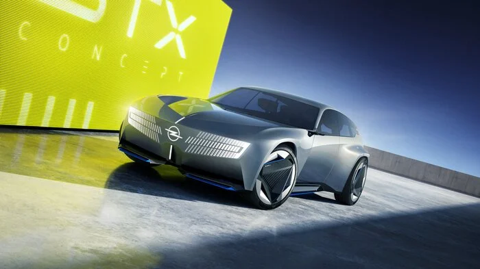Opel STX: Und der Kombi hat doch eine Zukunft