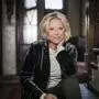 Elisabeth Herrmann reist aus Berlin an