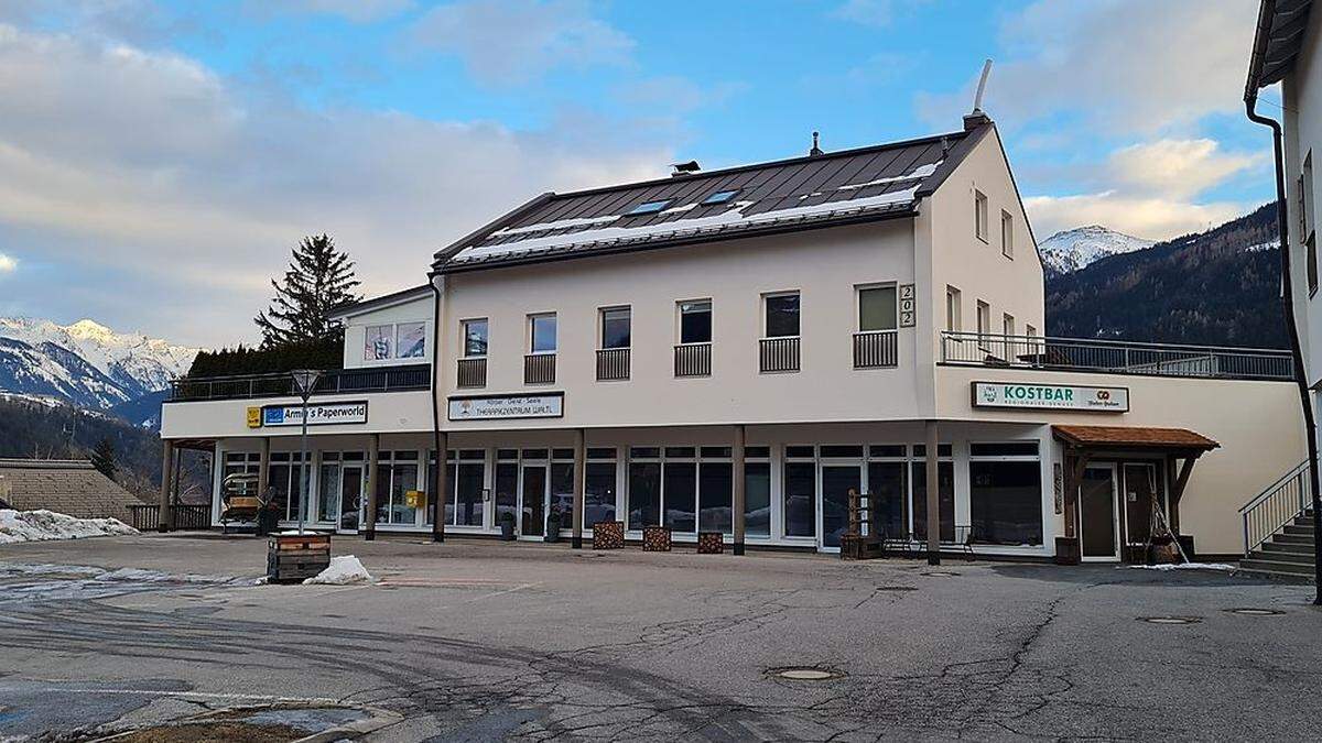 Bei diesem Post-Partner (ganz links) in Winklern ereignete sich der Raubüberfall