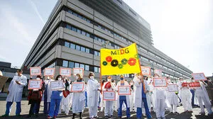 Auf den Mangel in Gesundheits- und Pflegeberufen macht das Personal seit Jahren aufmerksam