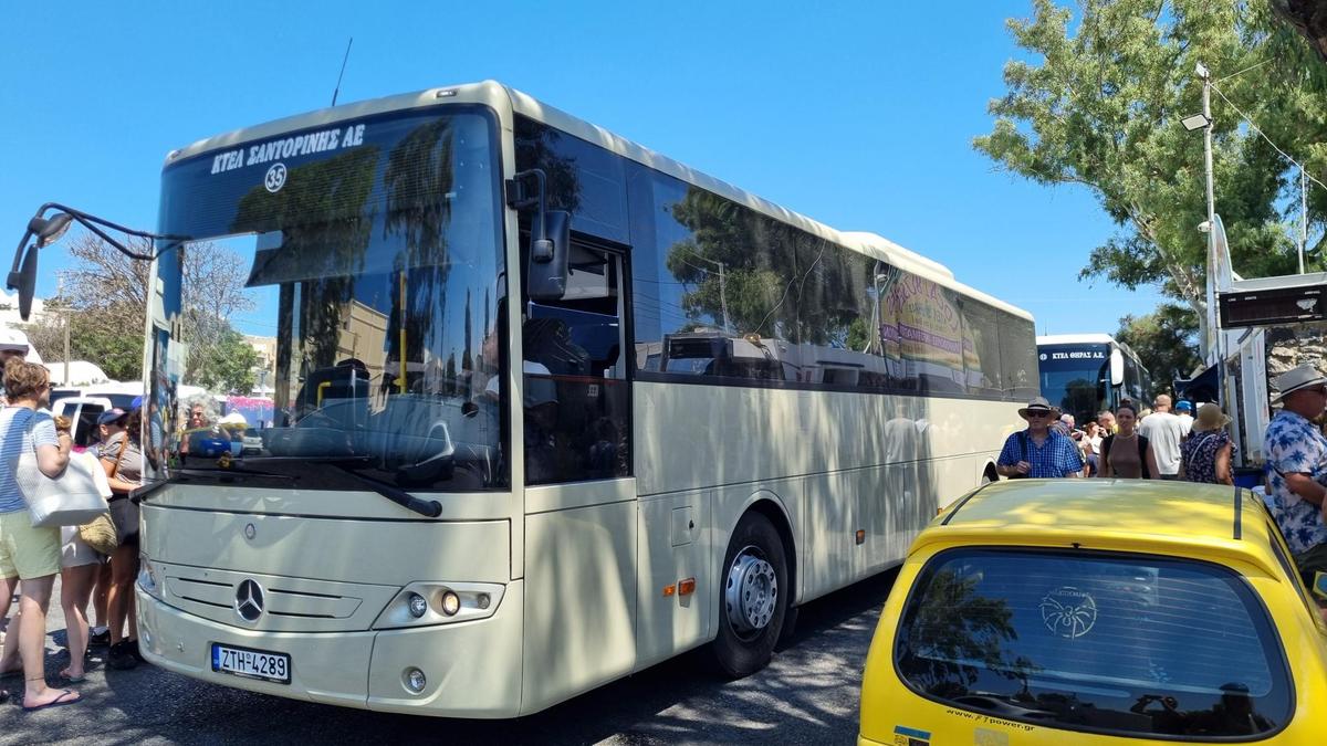 Von Klagenfurt nach Fira auf Santorin, ein alter Postbus aus Kärnten