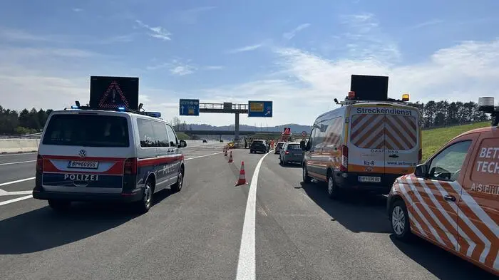 Gemeinsam mit der Autobahnpolizei Hartberg gab die Asfinag die Fürstenfelder Schnellstraße frei.