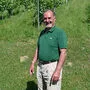 Heinz Pischetsrieder in seinem südsteirischen Weinberg rund um die einstige Meierei