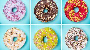 Kreative Donut-Variationen erwartet die Gäste bei Royal Donuts 