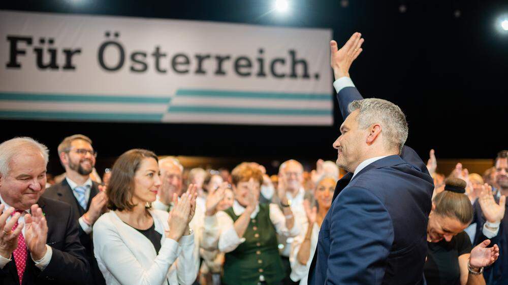 Kanzler Karl Nehammer bei seiner Wahl zum ÖVP-Chef am Samstag