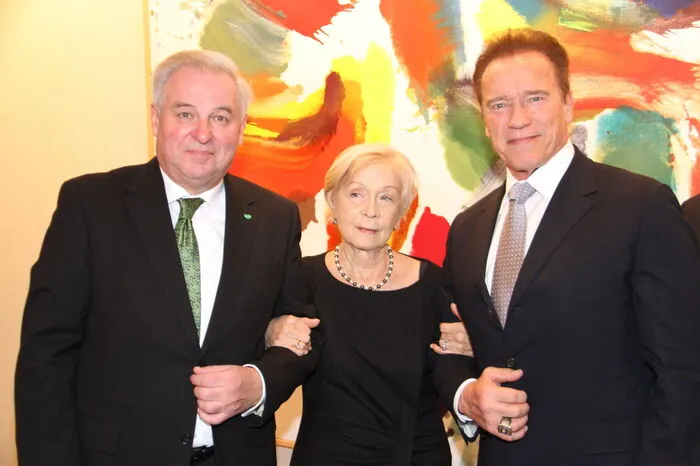 Auch Heidi Gerstl, Witwe des verstorbenen Alt-Bundesrats, kam mit in die Burg, wo ausgewählte Freunde eingeladen waren.