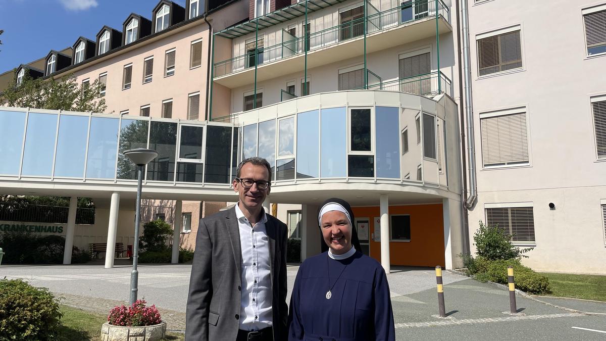 Spitalsdirektor Bertram Gangl und Generaloberin Mirjam Schmedler haben vor wenigen Wochen ihre neuen Führungspositionen im Marienkrankenhaus Vorau angetreten