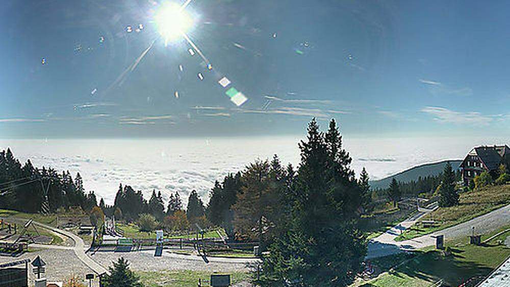 Traumhaftes Wetter herrschte Dienstagvormittag schon am Schöckl - im Grazer Becken hielt sich zäher Nebel 
