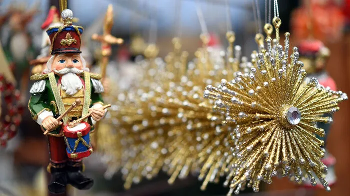 Noch nicht in Weihnachtsstimmung? Keine Lust, die Wohnung zu dekorieren, die ersten Geschenke zu besorgen und Kekse zu backen? Wir machen Lust auf das schönste Fest im Jahr.
