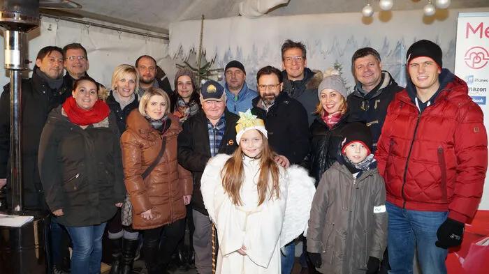 Kaufleute und der Verein "Spittal gestalten" luden zur Ziehung der Preise im Rahmen des Weihnachtsgewinnspieles in das Weihnachtsdorf.