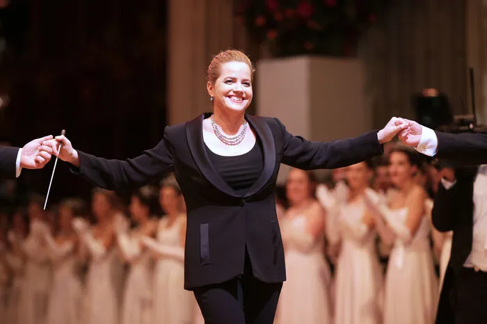 Zum ersten Mal dirigierte mit der Italienerin Speranza Scappucci eine Frau das Wiener Staatsopernorchester. Nach der weltberühmten Ouvertüre zu "Carmen" von Georges Bizet kam das absolute Highlight des Abends.
