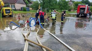 130 Einsatzkräfte der Feuerwehren aus dem Bezirk Südoststeiermark leisteten nach den Unwetterereignissen in der Oststeiermark Hilfe