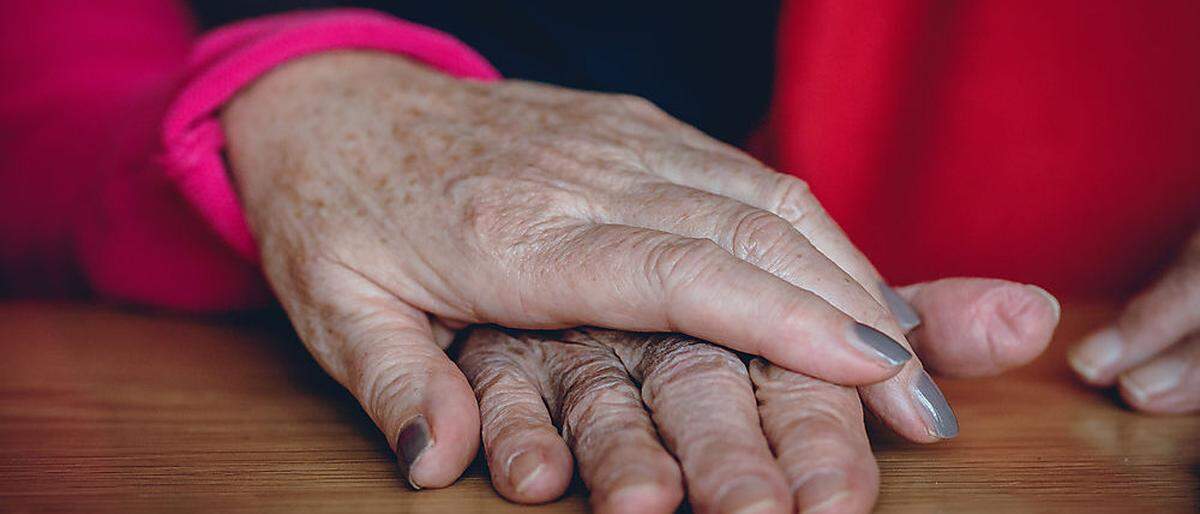 Wann es auch „Schreitage“ für alte Menschen gibt? PhotoCredit: EXPA/Stefanie Oberhauser
