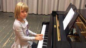 Valentina Uhl beendet das Jahr am Klavier
