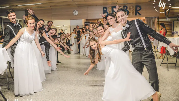 Am 12. November feierten die Maturanten des HAK Leibnitz im Hengistzentrum unter dem Motto Spot on - let the golden times begin, einern wunderbaren Maturaball. Hier gibt's die schönsten Bilder.