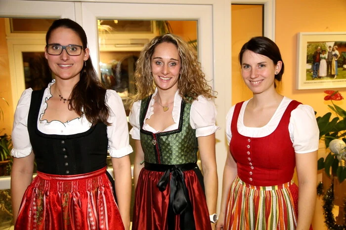 ...die „Ziachsaitner Musi“ (Leitung Nadia Moritz)... 