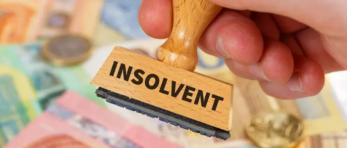 Ein Stempel mit der Aufschrift „insolvent“