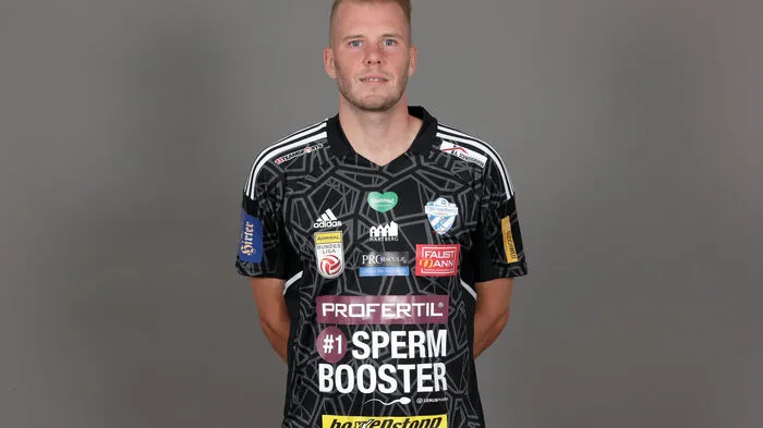 Rückennummer: 1 Position: Torwart Alter: 32 