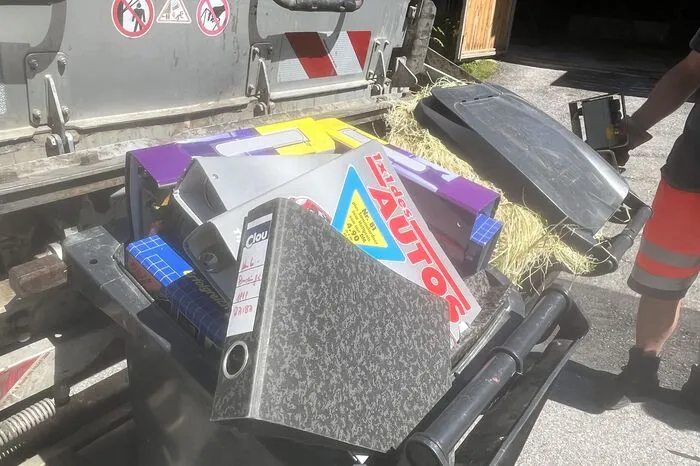 ...bevor der Inhalt im Müllwagen landete.