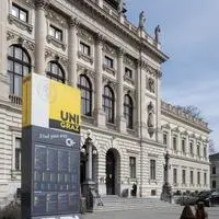 Der Engpass bei Teilnehmerplätzen sei behoben, betont man seitens der Uni Graz