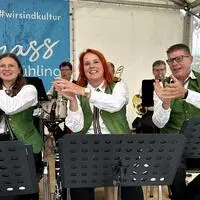 Brass Frühschoppen im historischen Schloss Tabor in Neuhaus am Klausenbach