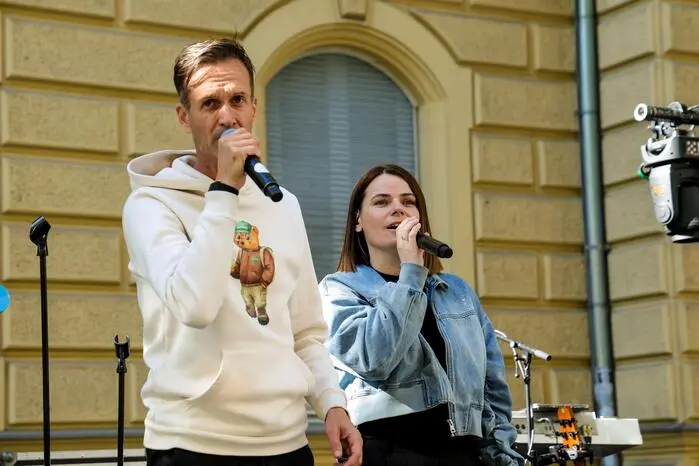 ... und Manfred „Cook“ Koch und Renate „Range“ Pertl alias Glueckskinder traten live auf ....